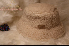 Load image into Gallery viewer, brandcle cozy sheep cap
